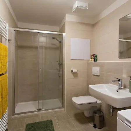 Utulny S Vyhladom Na Tatry Appartement *